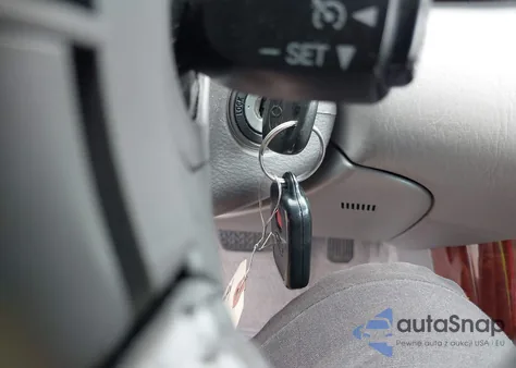 2006 Toyota Camry Xle V6 z USA, uszkodzony, nr VIN JTDBF30K560170034